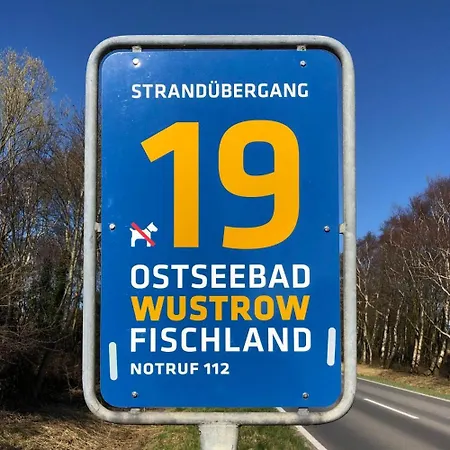 Semesterbostad Strandhaus Duenenwind