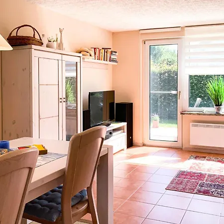 Semesterbostad Strandhaus Duenenwind Dierhagen